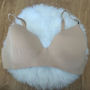 Victoria's Secret T-shirt Lightly Lined Wireless Tan Nude